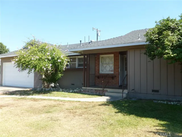 Front of house, newer roof.