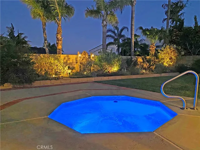 Dramatic spa lighting