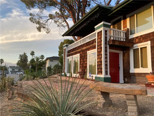 8625 Delmonico Avenue, West Hills, California 91304