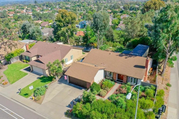 655 S Willowspring Dr, Encinitas, California 92024