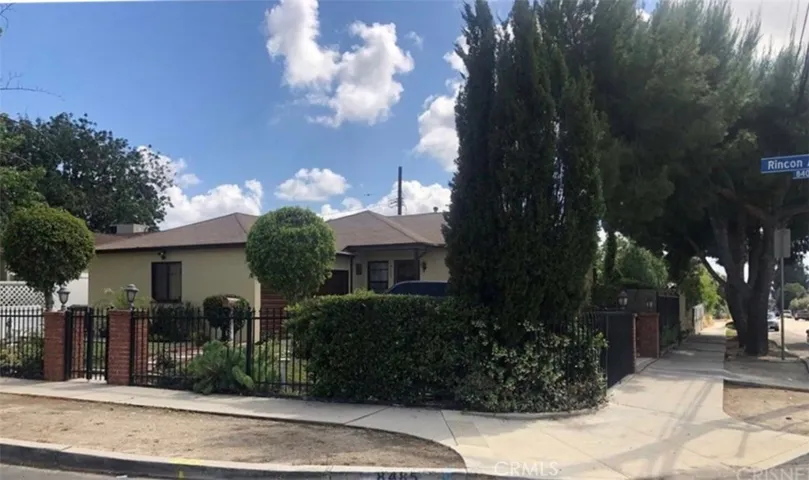 8485 Rincon Avenue, Sun Valley, California 91352