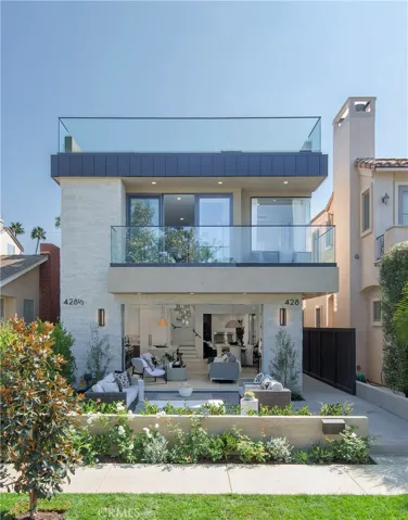 428 Fernleaf Avenue, Corona Del Mar, California 92625