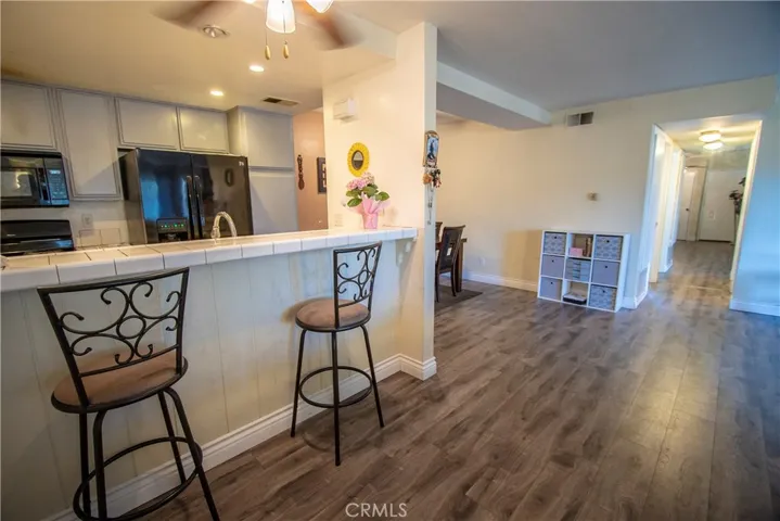 24839 Apple Street A, Newhall, California 91321