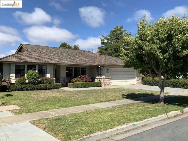 1095 Kentfield Dr, Salinas, California 93901