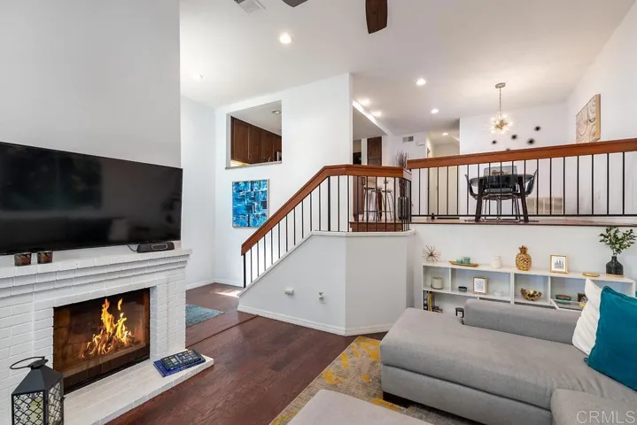 3295 E Fox Run Way, San Diego, California 92111