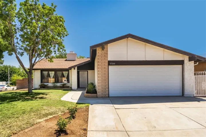 37244 27th Street E, Palmdale, California 93550