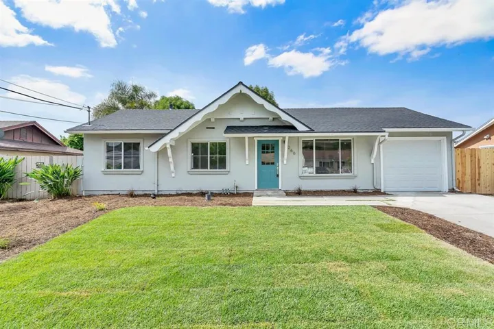 266 Gannet Drive, Vista, California 92083