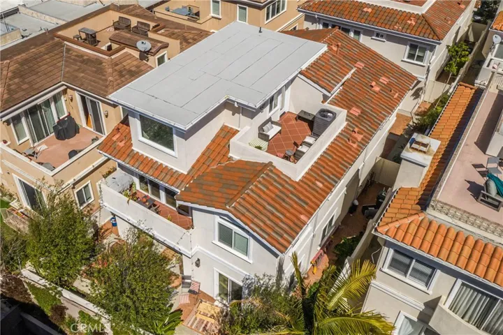 613 N Lucia Avenue B, Redondo Beach, California 90277