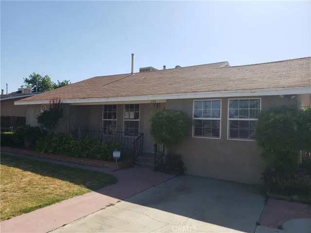 206 S. Kincaid Street, Bakersfield, California 93307