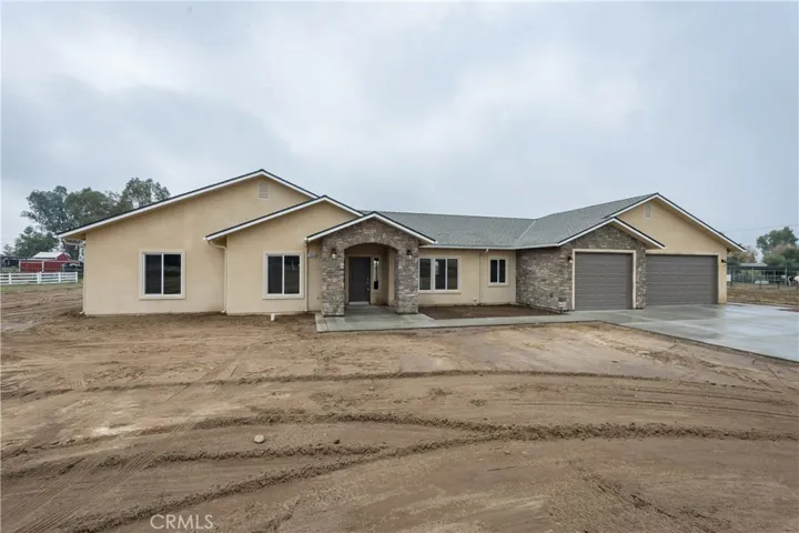 17400 Bonita Road, Madera, California 93636