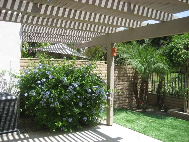 11 Redwood Tree Lane, Irvine, California 92612