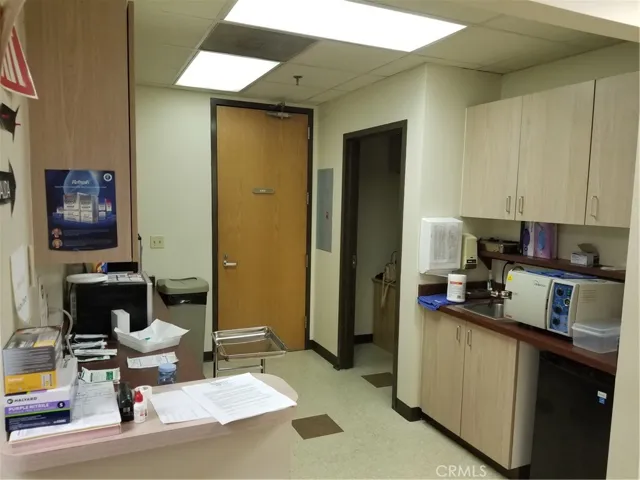 9041 Magnolia Avenue 301, Riverside, California 92503