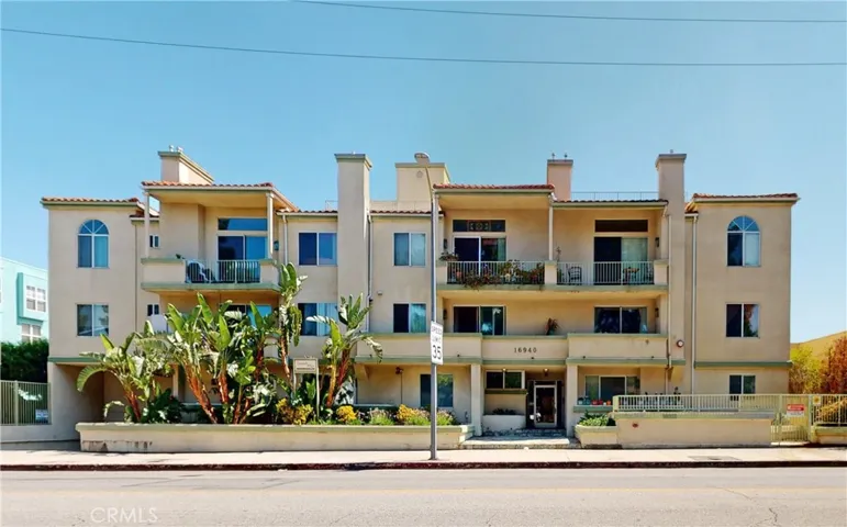 16940 Chatsworth Street 102, Granada Hills, California 91344