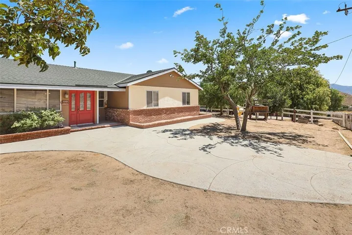 34646 Florencell Avenue, Acton, California 93510