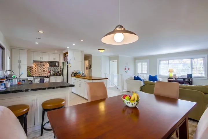 4497 Caminito Pedernal, San Diego, California 92117