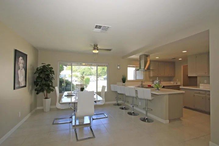 20 OPEN KITCHEN