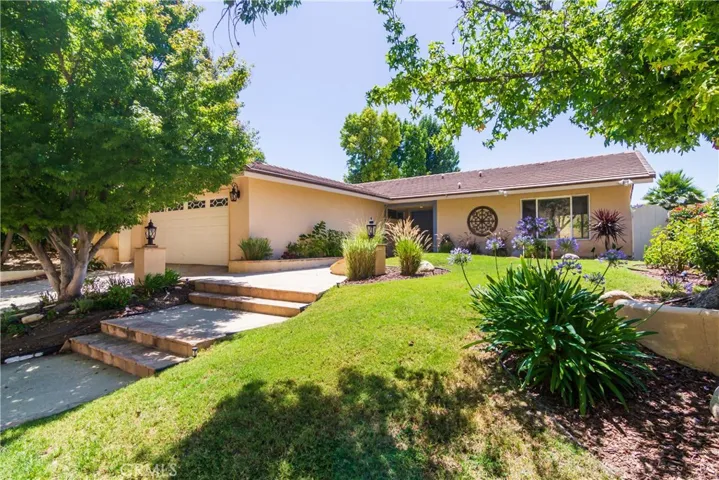 5809 Parkmor Road, Calabasas, California 91302