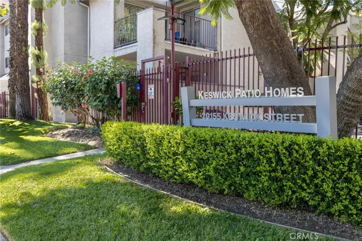 20155 Keswick Street 107, Winnetka, California 91306