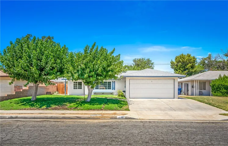 615 E Ovington Street, Lancaster, California 93535