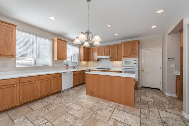 72 W Boulder Creek Rd Simi Valley-10