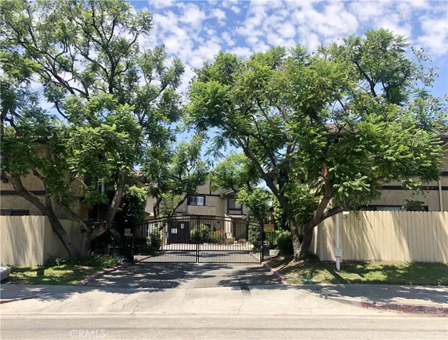 8601 Sunland Boulevard 25, Sun Valley, California 91352