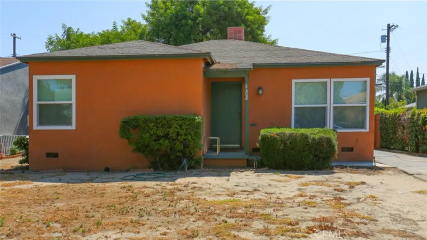 6208 Gentry Avenue, North Hollywood, California 91606