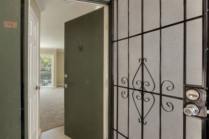 Security Doorscreen, Entrance on 2nd level next to open atrium!