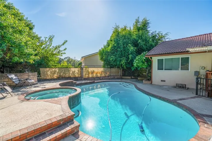 16184 Mesa Robles Drive, Hacienda Heights, California 91745
