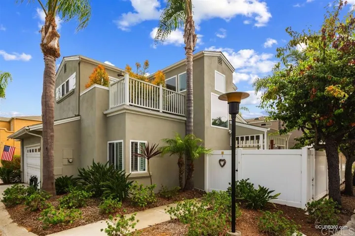 185 Triton Circle, Encinitas, California 92024