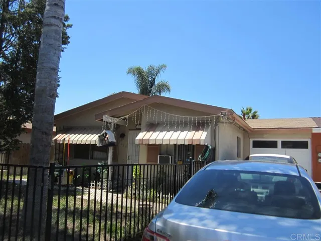 1638 Calle Jules, Vista, California 92084