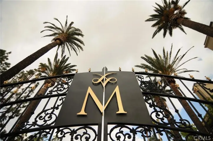 5515 Canoga Avenue 201, Woodland Hills, California 91367