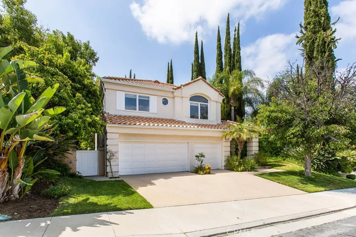 4389 Park Blu, Calabasas, California 91302