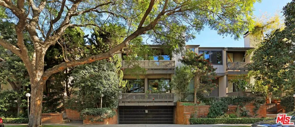 1844 Midvale Avenue 4, Los Angeles, California 90025