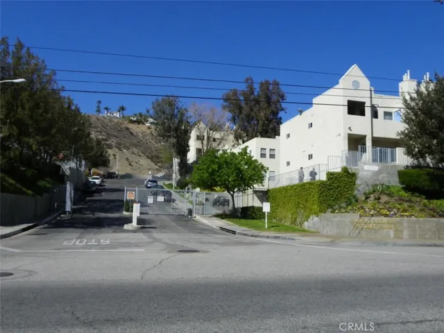 18209 Sierra 126, Canyon Country, California 91351