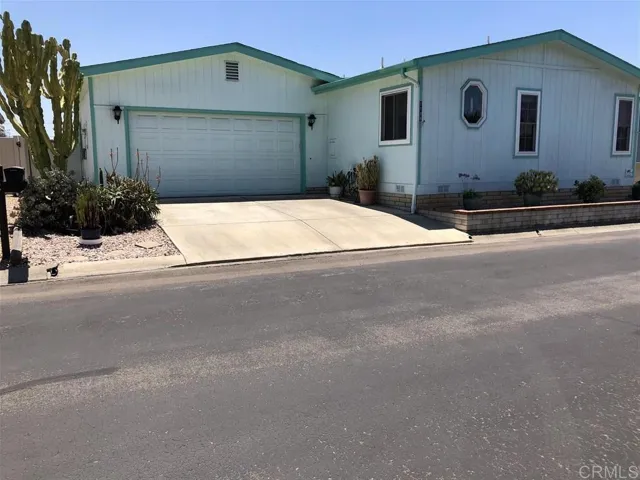 1186 Via Santa Paulo, Vista, California 92081