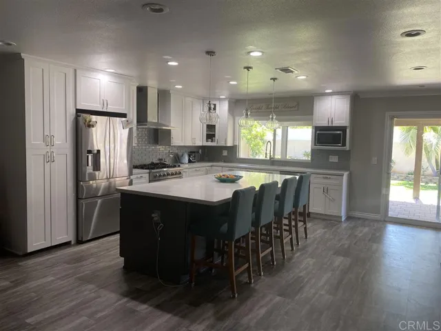 2025 Pandora Way, Pomona, California 91766