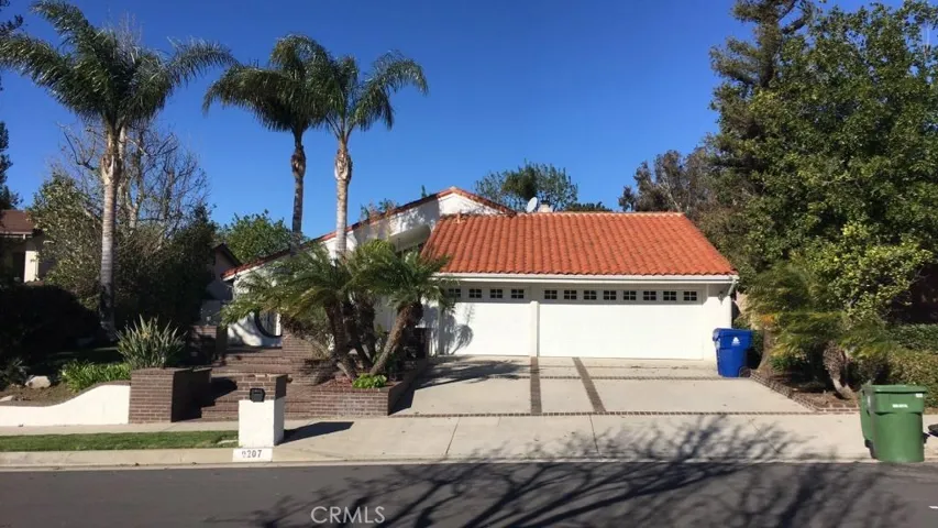 10207 Jumilla Avenue, Chatsworth, California 91311