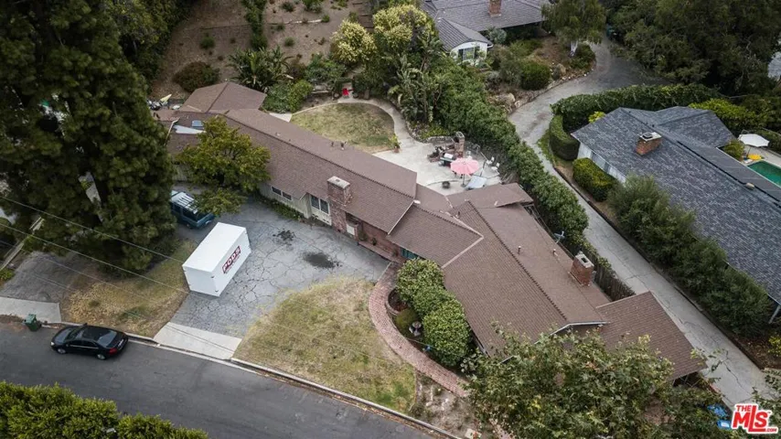 1706 Mandeville Lane, Los Angeles, California 90049