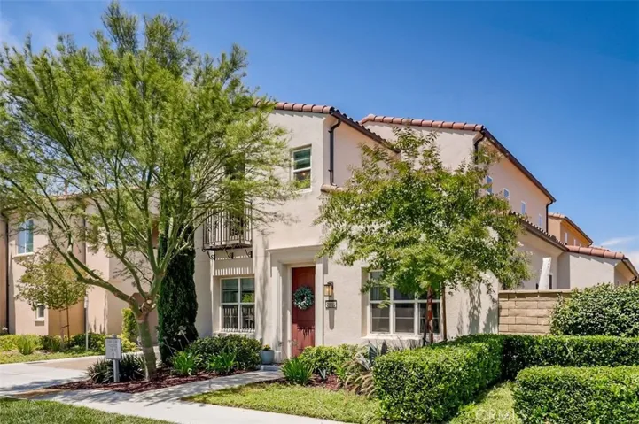 21851 Moveo Drive, Saugus, California 91350