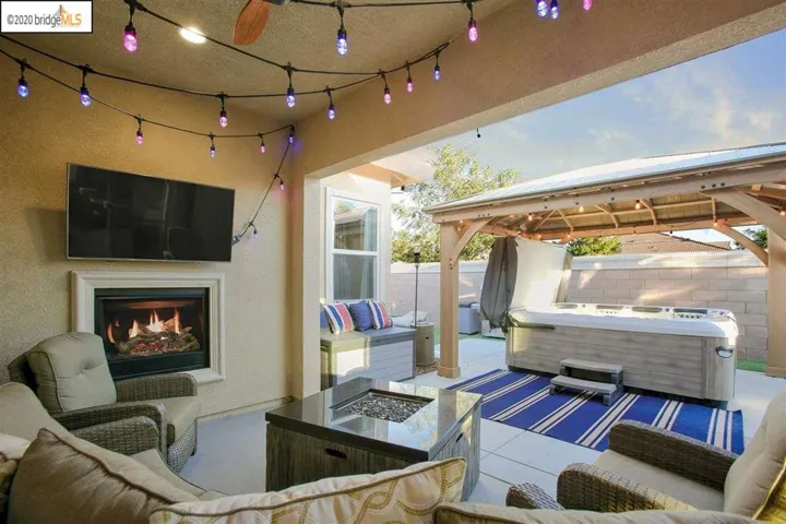 7300 Bay Harbor Way, Discovery Bay, California 94505