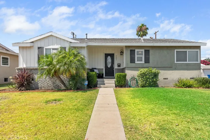 2401 W La Habra Boulevard, La Habra, California 90631
