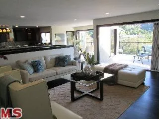 3866 Alta Mesa Drive, Studio City, California 91604