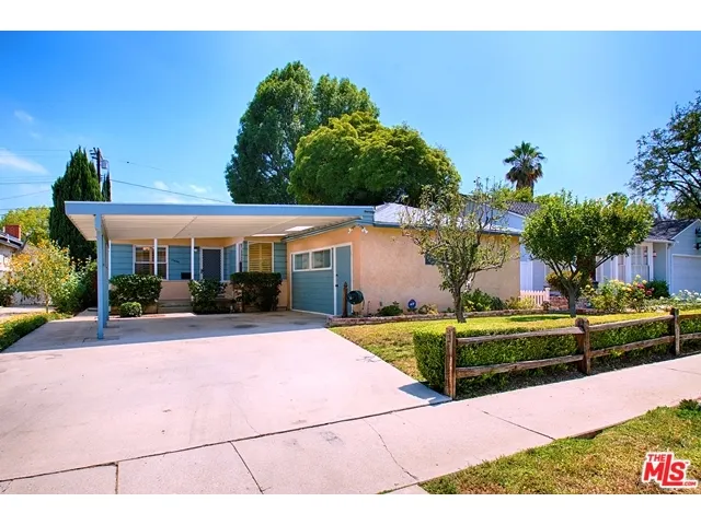 17636 Delano Street, Encino, California 91316