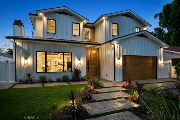 16711 Addison Street, Encino, California 91436