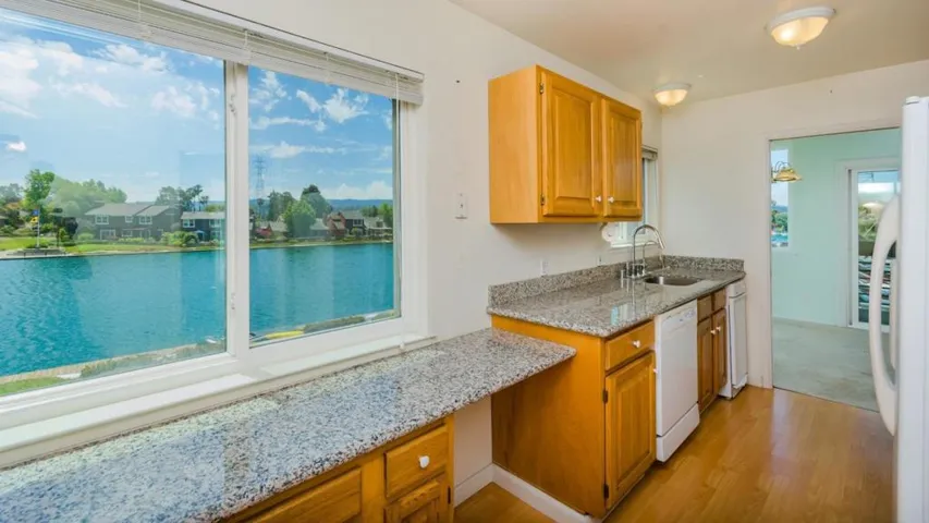 904 Beach Park Boulevard 126, Foster City, California 94404
