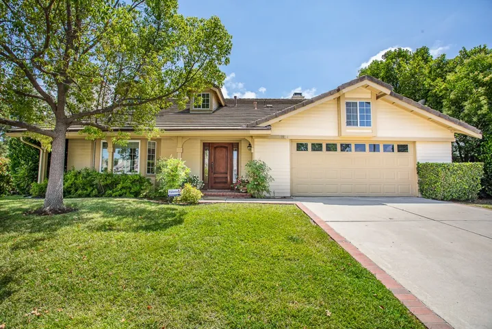 29104 Laro Drive, Agoura Hills, California 91301