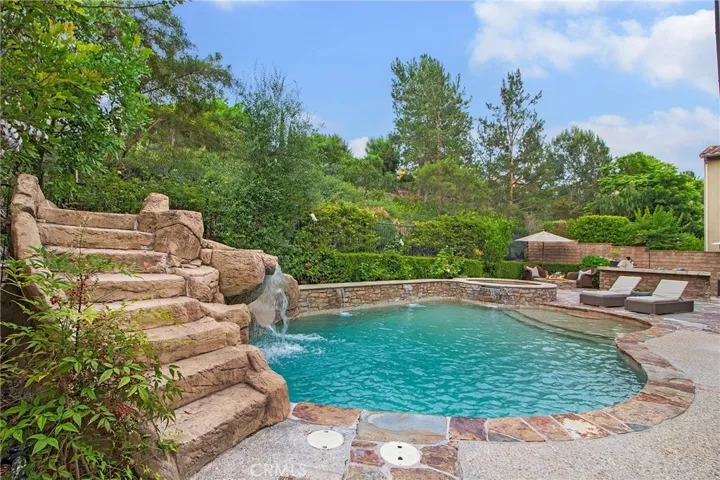 4 Becker Drive, Ladera Ranch, California 92694