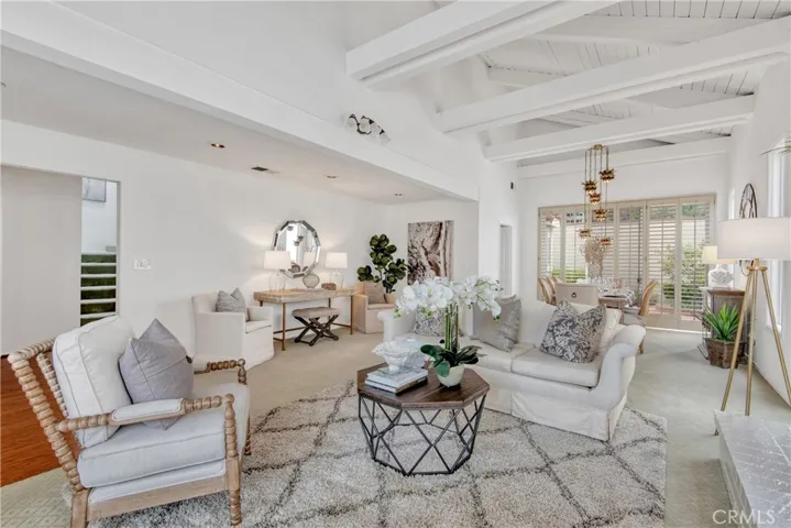 5725 Avenida Estoril, Long Beach, California 90814