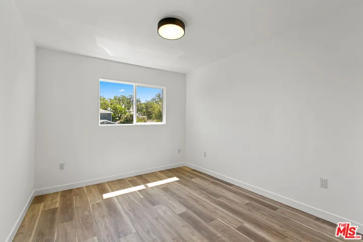2918 Hauser Boulevard 3, Los Angeles, California 90016