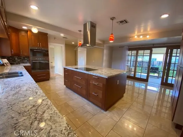 7755 Genesta Avenue, Lake Balboa, California 91406